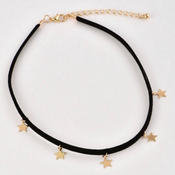 Trendy Velvet Star Chocker Necklace - Picture 3 of 4